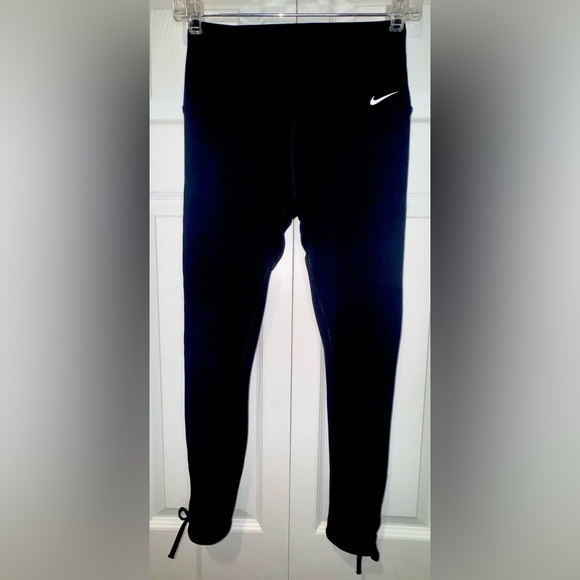 Nike dri fit open ankle bow pants. Size Medium. (Fits more like small) EUC - Picture 1 of 11